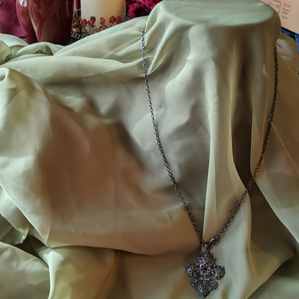 Fleur de Lis Silver and Black Necklace. NWOT